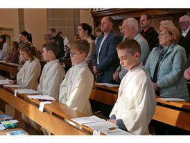 Dankgottesdienst der Kommunionkinder (Foto: Karl-Franz Thiede)